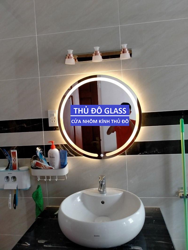Gương Bỉ đèn led với nút cảm ứng thông minh cho người dùng Gương Bỉ đèn led với nút cảm ứng thông minh cho người dùng