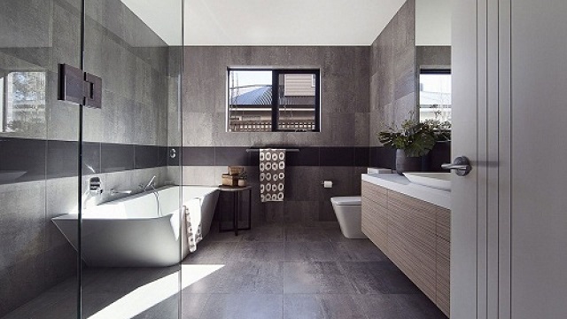 Chọn gạch lát nền cho phòng tắm, phòng vệ sinh phải chọn gạch có độ nhám cao